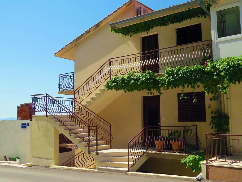 Apartments Pino ברלה מראה חיצוני תמונה