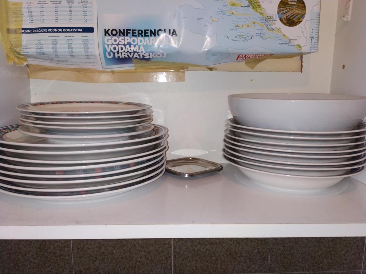 Apartments Pino ברלה מראה חיצוני תמונה